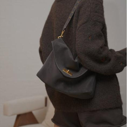Stylish Urban Envelope Crossbody Bag with Detachable Straps
